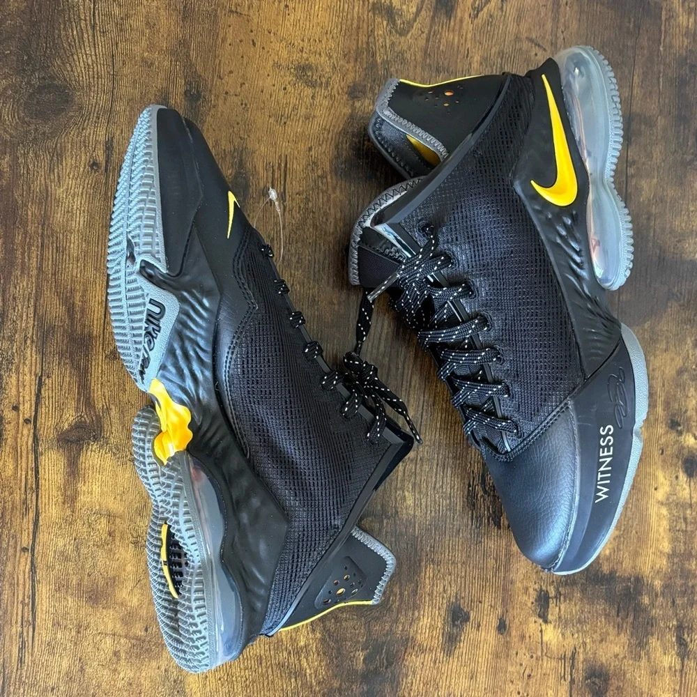 LeBron 19 Low 'Witness' sneakers - Picture 2 of 14